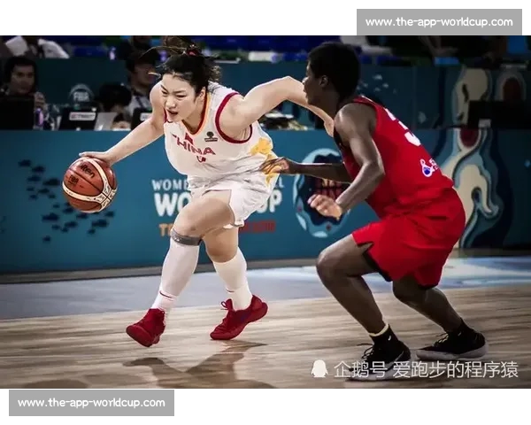 女篮外线哑火引争议!名记力挺宫鲁鸣铁腕决策,李梦缺席背后的战略博弈 女篮外线哑火引争议!名记力挺宫鲁鸣铁腕决策,李梦缺席背后的战略博弈